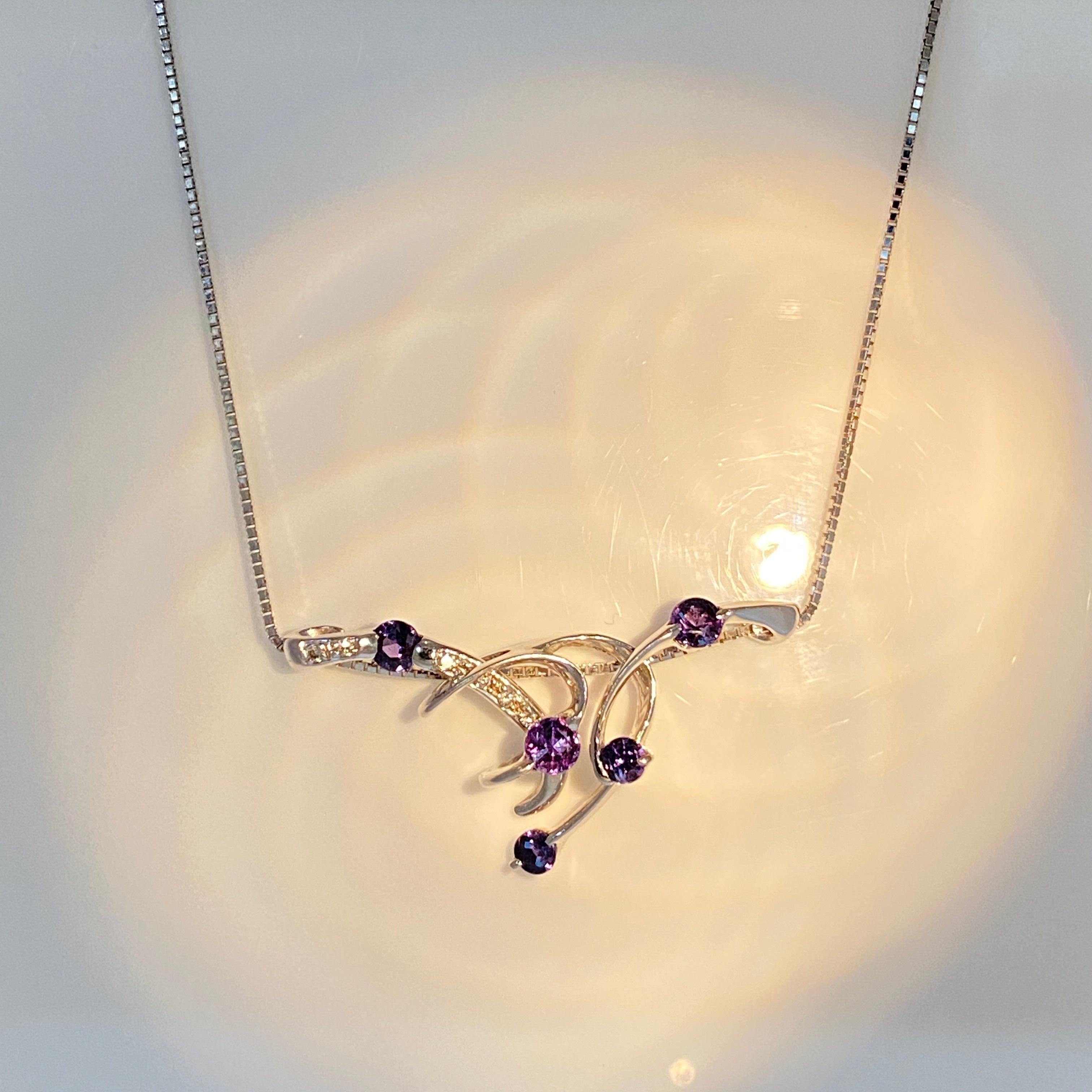 0.69ct Round Brazil Alexandrite & Diamond Unique Pendant