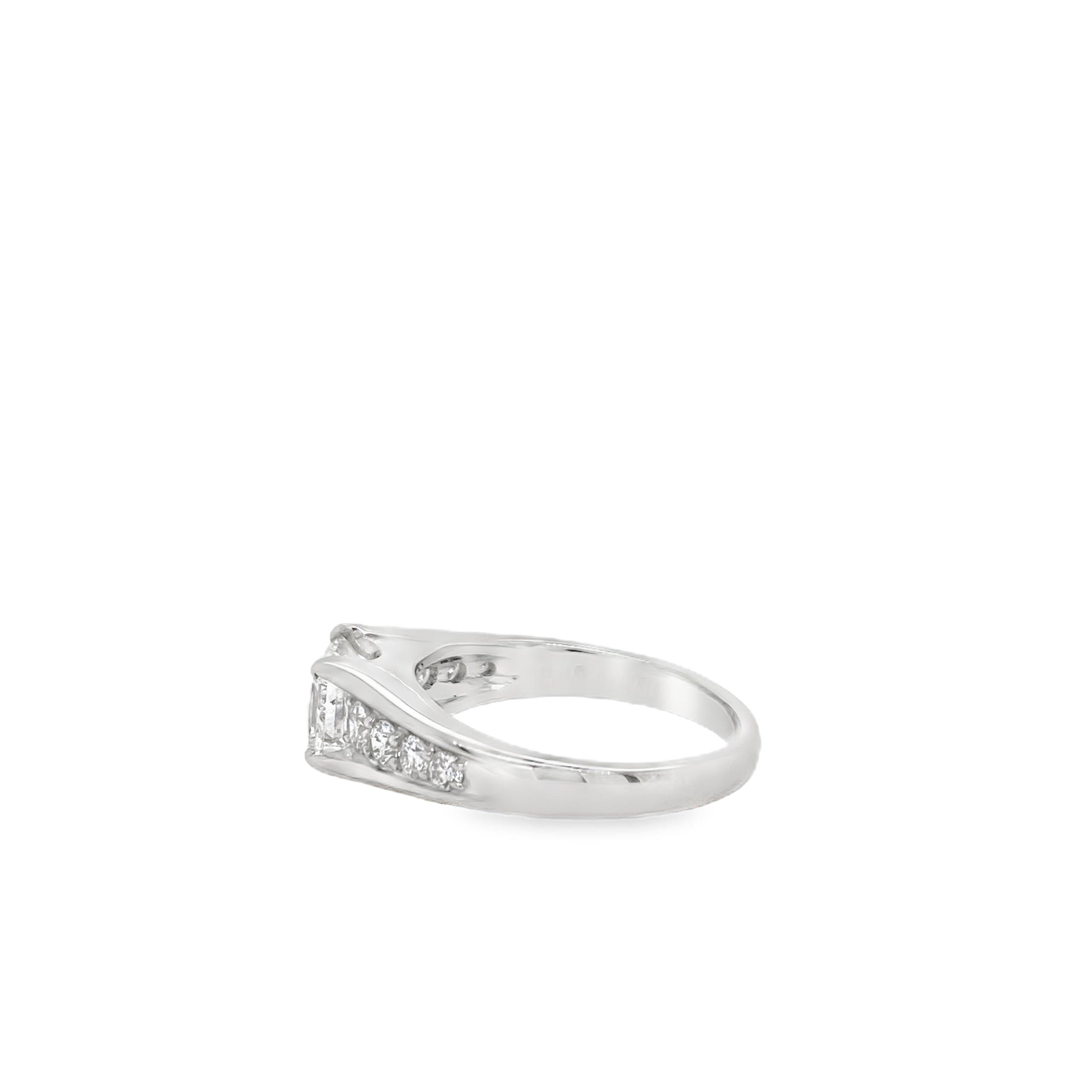 1.022ct Radiant-Cut Diamond Halo Ring