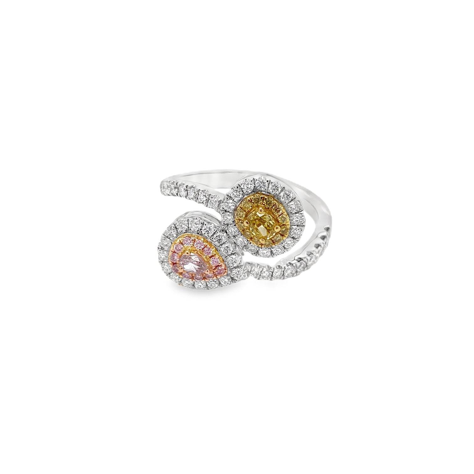 0.072ct Pear-Shaped Light Purplish Pink Diamond Ring with Yellow & White Diamond Halo - Candid Japan