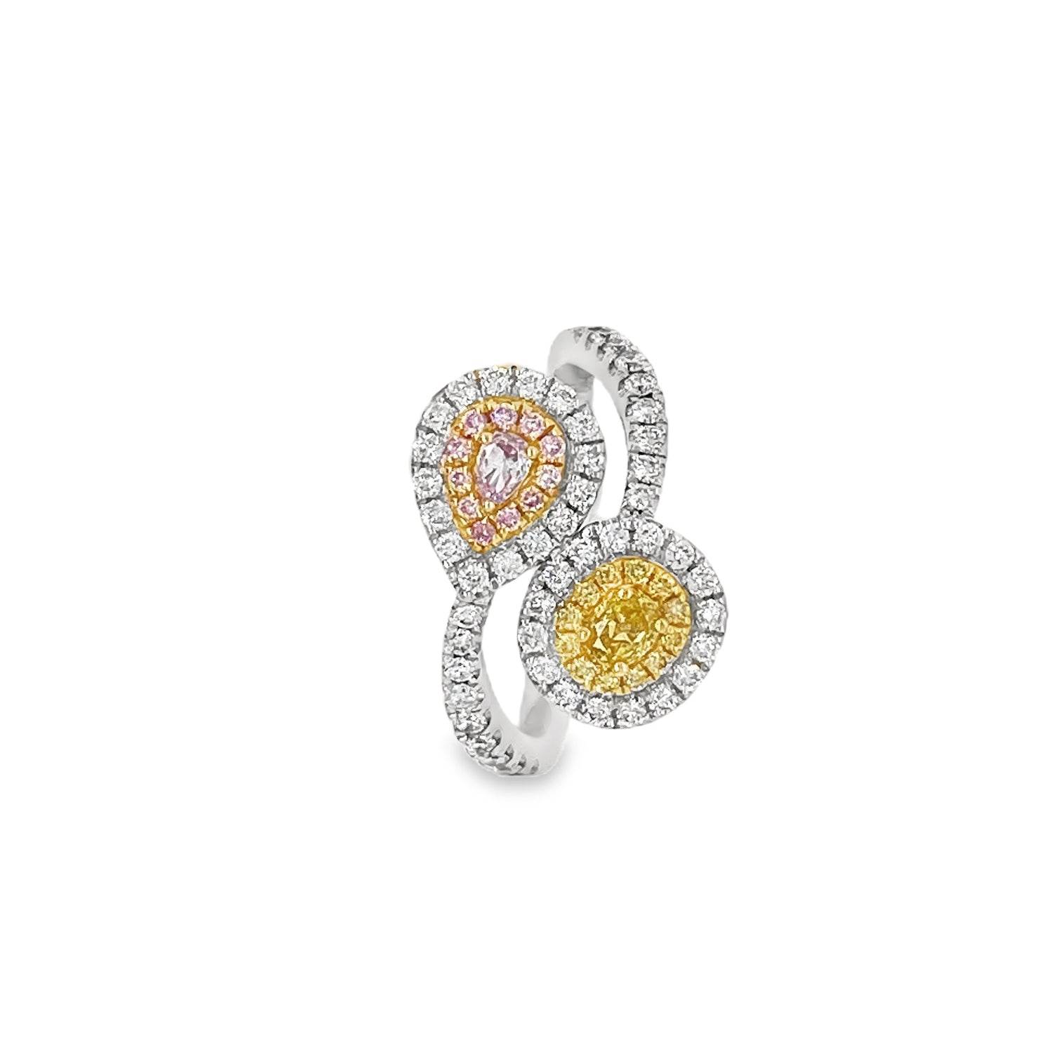 0.072ct Pear-Shaped Light Purplish Pink Diamond Ring with Yellow & White Diamond Halo - Candid Japan